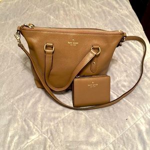 Kate Spade Purse and Wallet tan/gray color with gold print on the purse.